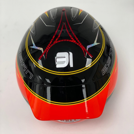 Окон показал шлем на сезон-2020 